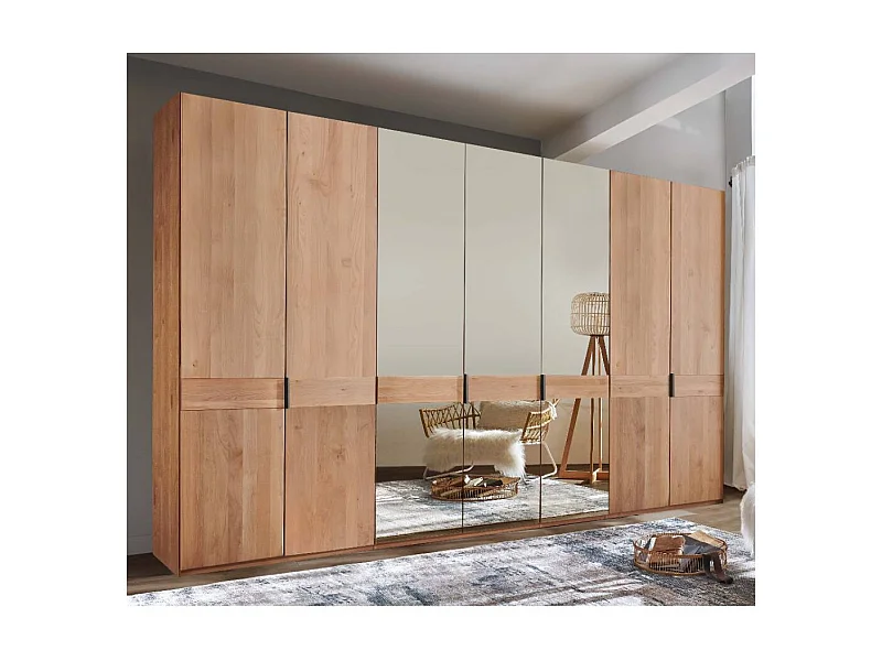 Drehtürenschrank Spiegeltürenschrank auf Sockel mit Metallgriffen