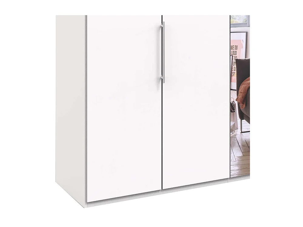 Großer Kleiderschrank in Weiß Falttüren