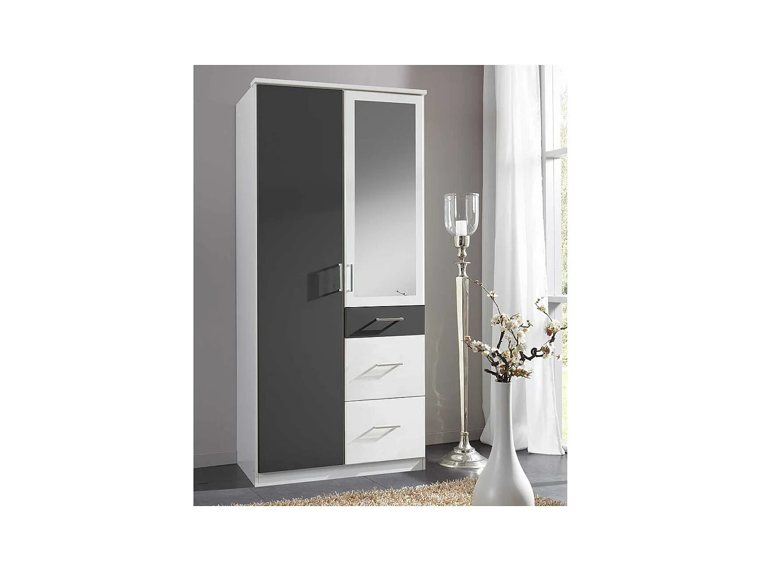 Kleiderschrank Gästezimmer mit drei Schubladen Spiegeltür