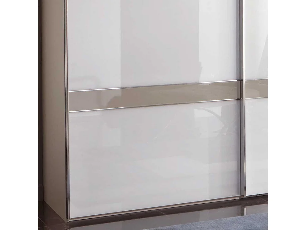 Kleiderschrank in Weiß und Hellgrau Made in Germany