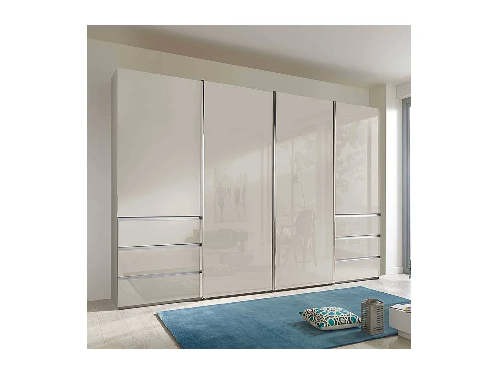 Kleiderschrank mit Schwebetüren in Champagner glasbeschichtet
