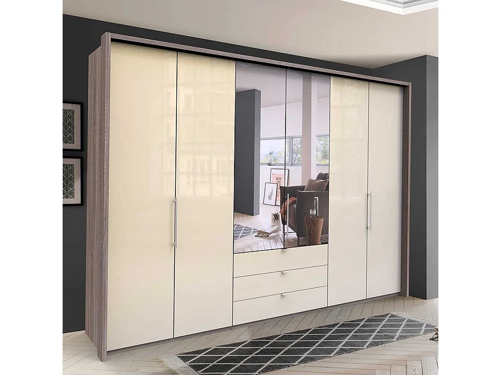 Luxus Kleiderschrank in Cremefarben und Eiche Trüffel Optik Falttüren