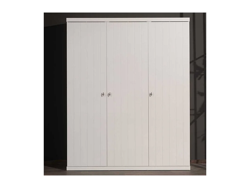 Kleiderschrank in Weiß lackiert 3-türig