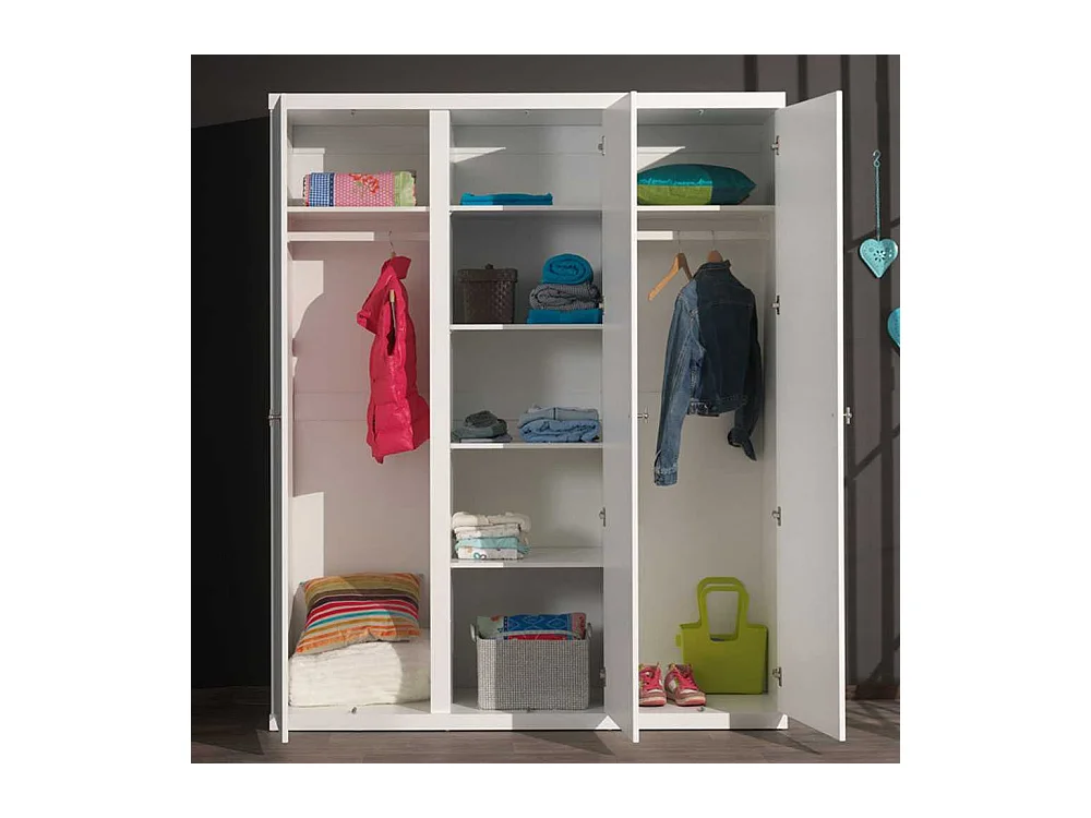 Kleiderschrank in Weiß lackiert 3-türig