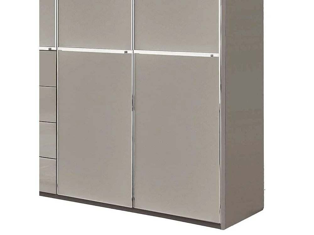 Schlafzimmerschrank Kleiderschrank mit Drehtüren Made in Germany