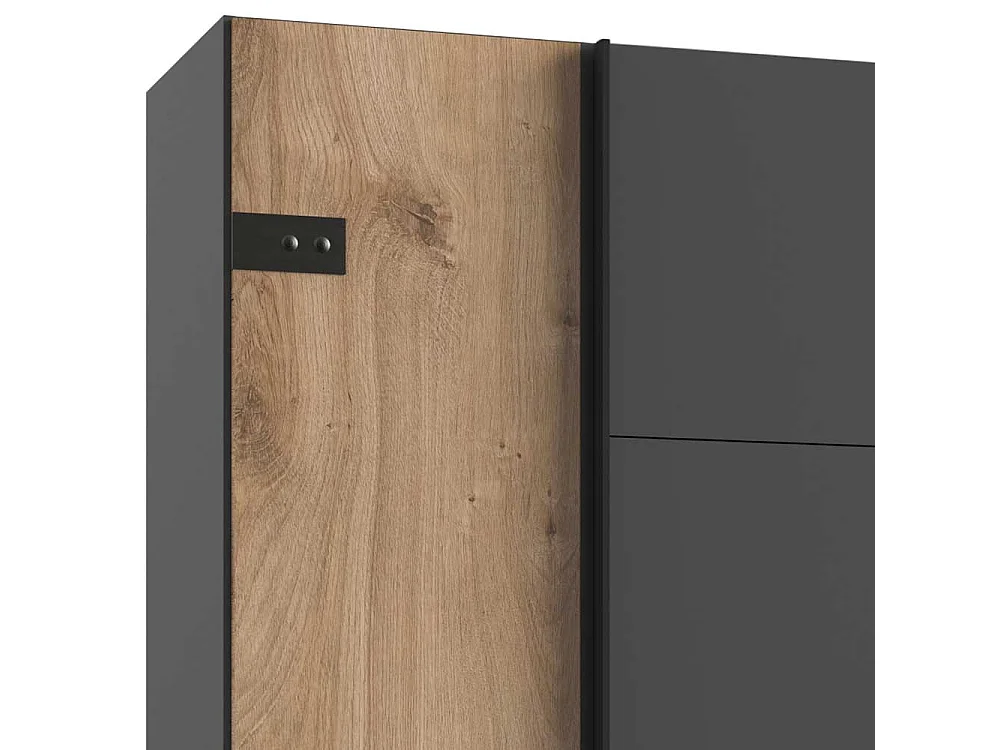 Kleiderschrank Schiebetüren und Drehtüren Industry und Loft Stil