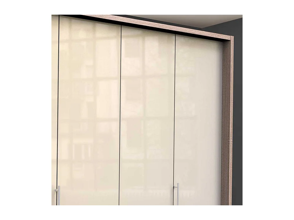 Großzügiger Schlafzimmerschrank mit Falttüren und Schubladen modern