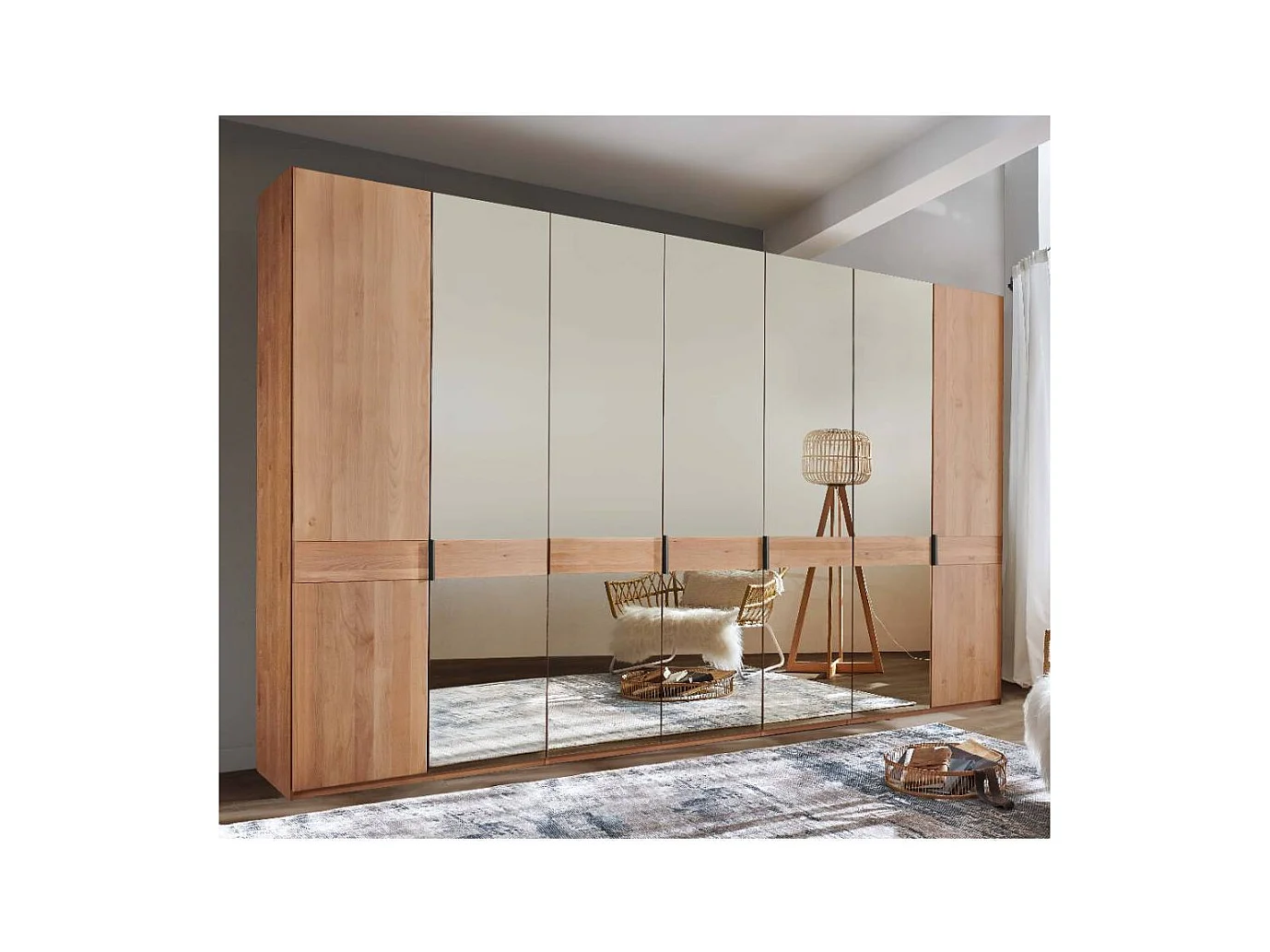 Schlafzimmerschrank Kleiderschrank teilmassiv mit Spiegeln und Drehtüren