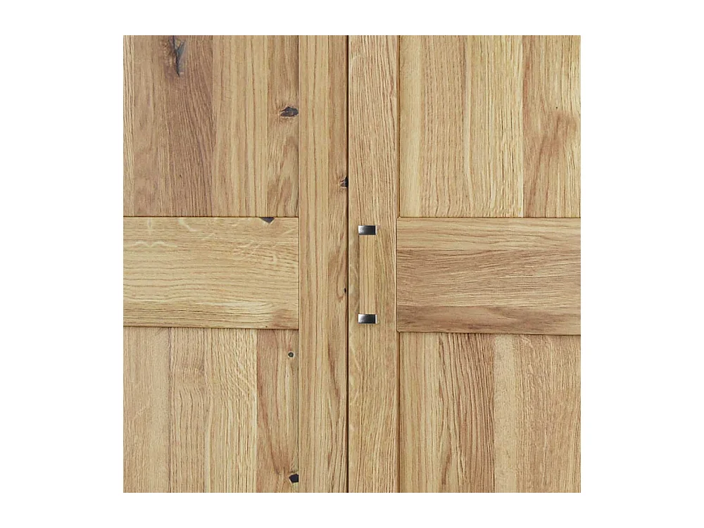 Teilmassiver Kleiderschrank in Asteichefarben Landhausstil