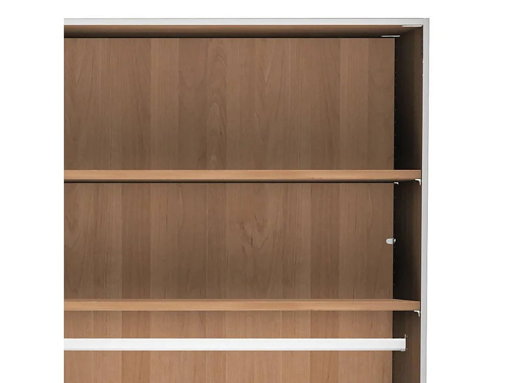 Kleiderschrank Spiegelschrank in Erlefarben mit Drehtüren