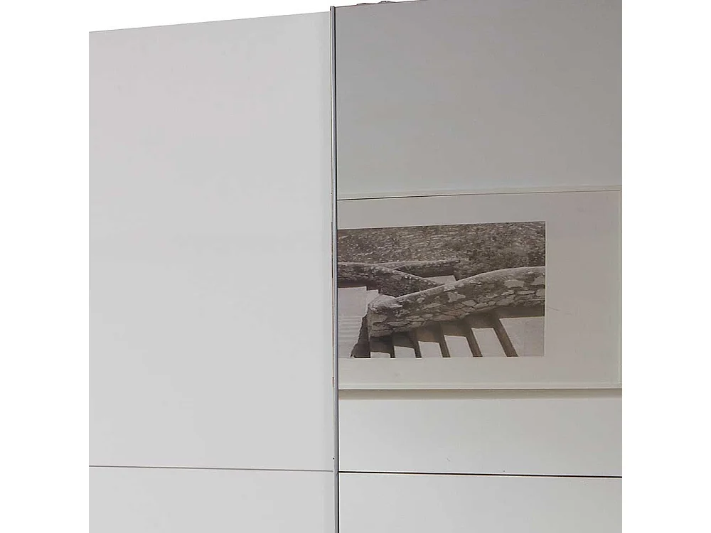 Schwebetürenschrank Weiß Spiegel in modernem Design 179 cm breit