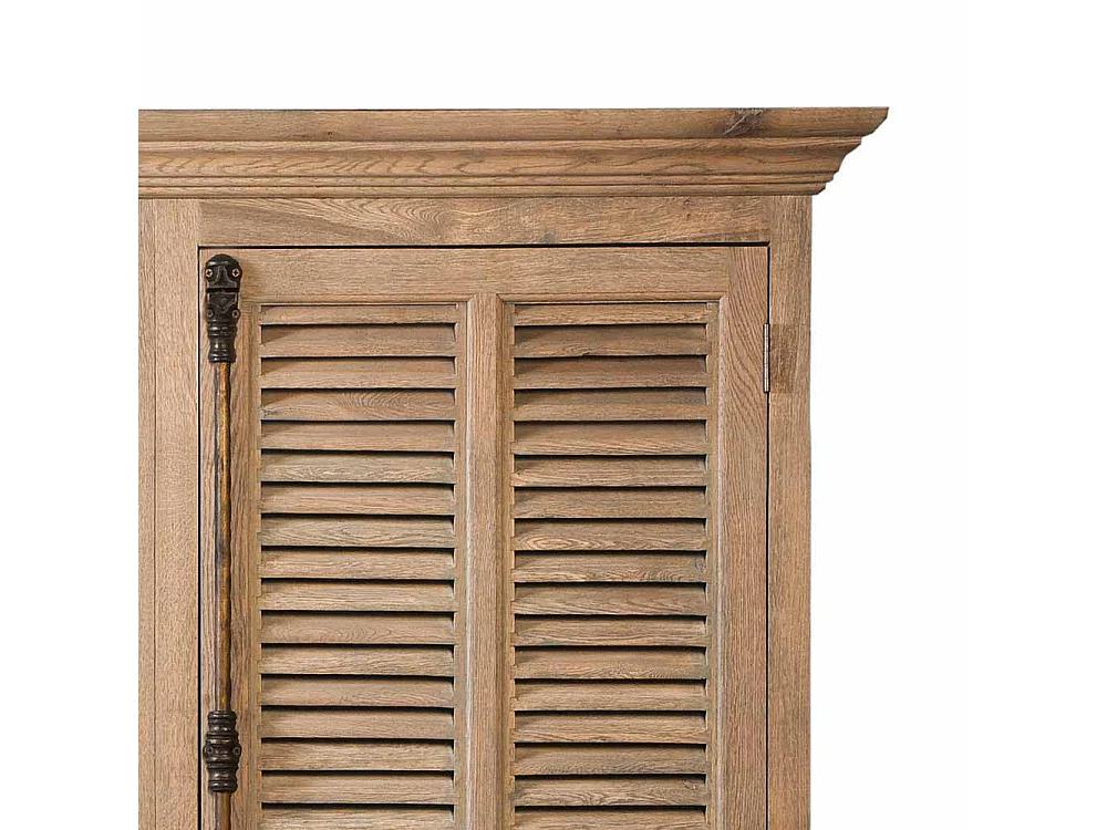 Kleiderschrank aus Eiche mit Antik Finish abschließbar