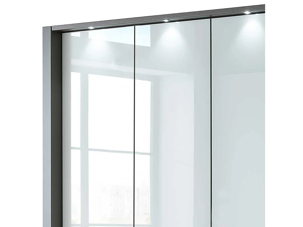 Falttüren Schlafzimmerschrank in Braun und Weiß sechs Schubladen