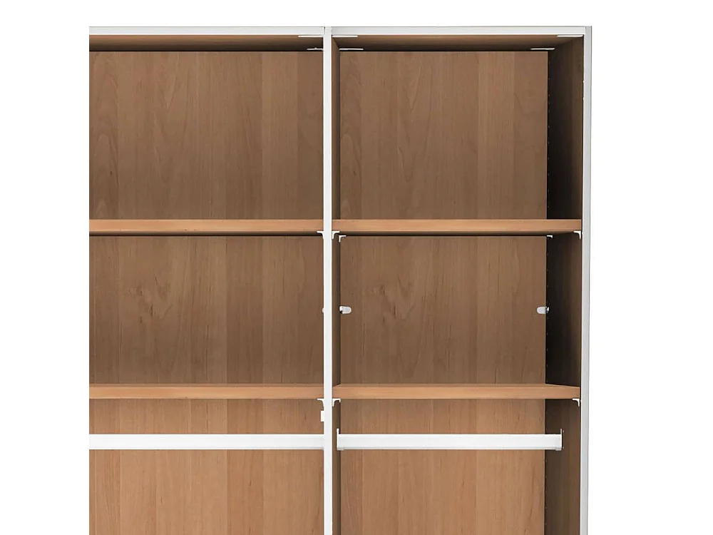 Kleiderschrank Schlafzimmerschrank teilmassiv in Erlefarben & Champagner