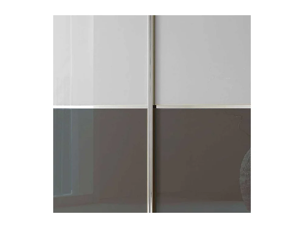 Kleiderschrank in Weiß und Braun 4 Schwebetüren