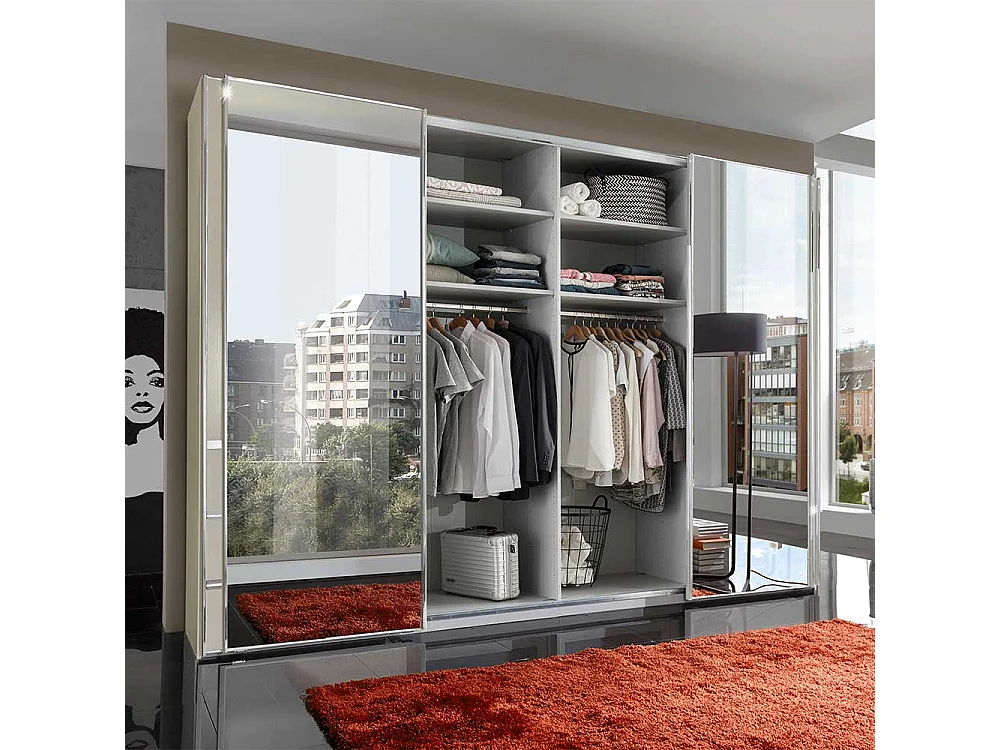 Schiebetürenschrank Champagner in modernem Design Made in Germany