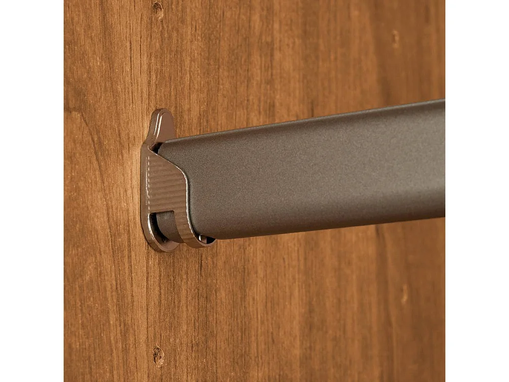 Kleiderschrank Schlafzimmerkleiderschrank mit Drehtüren und Metallgriffen