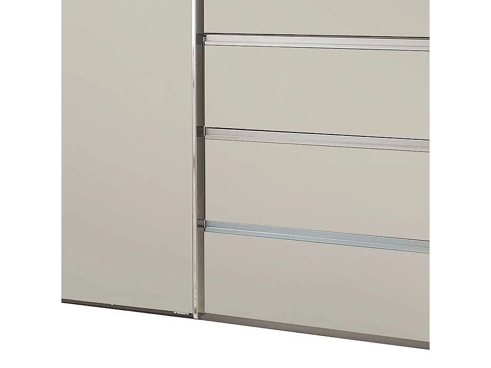 Schlafzimmerschrank modern in Champagner Schwebetüren