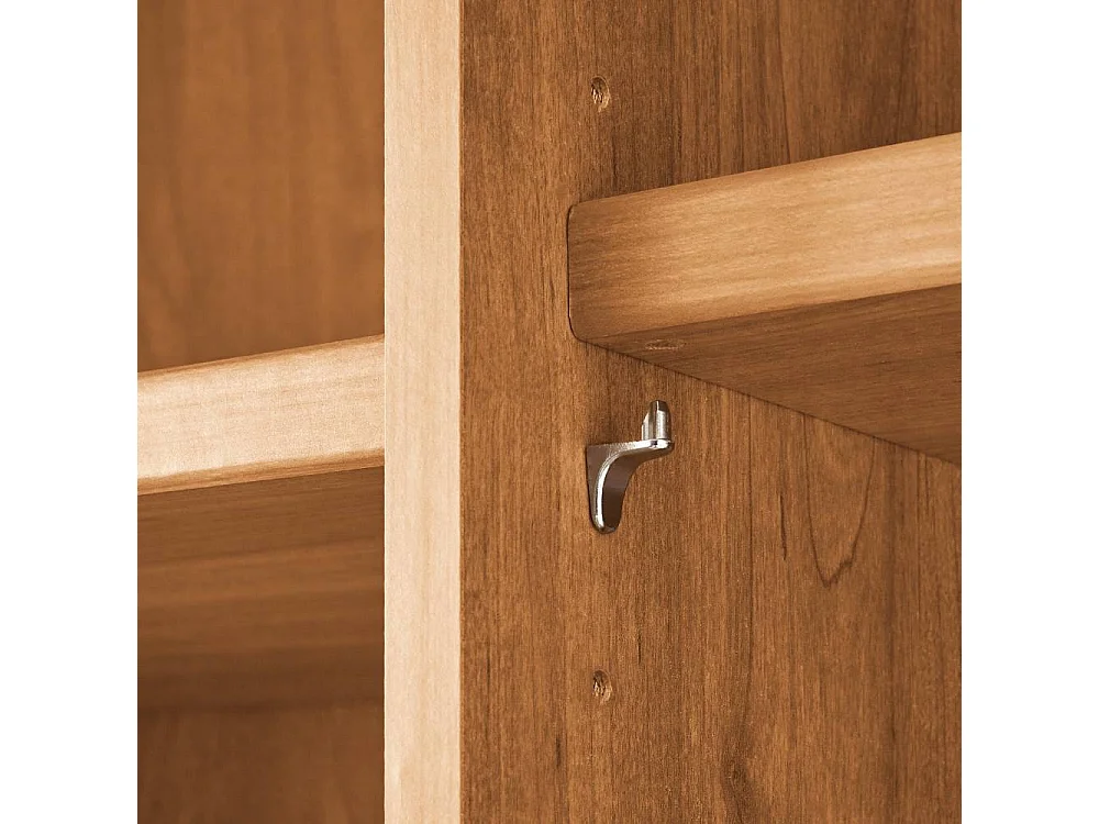 Schlafzimmerschrank Drehtürenschrank in modernem Design teilmassiv