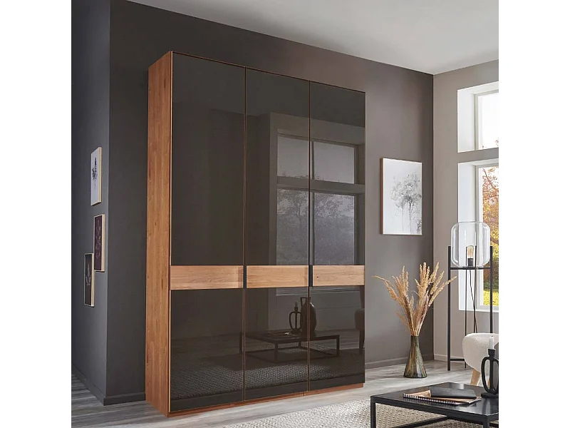 Drehtürenkleiderschrank Schlafzimmerschrank in modernem Design - vier Einlegeböden