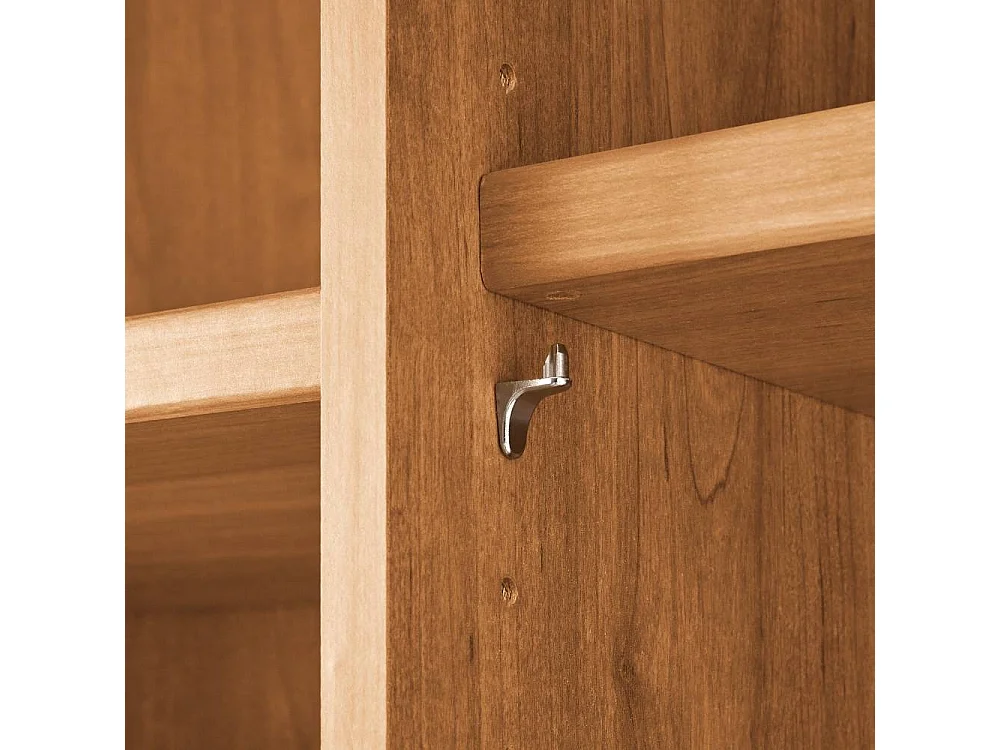 Drehtürenschrank Wäscheschrank in Erlefarben und Champagner