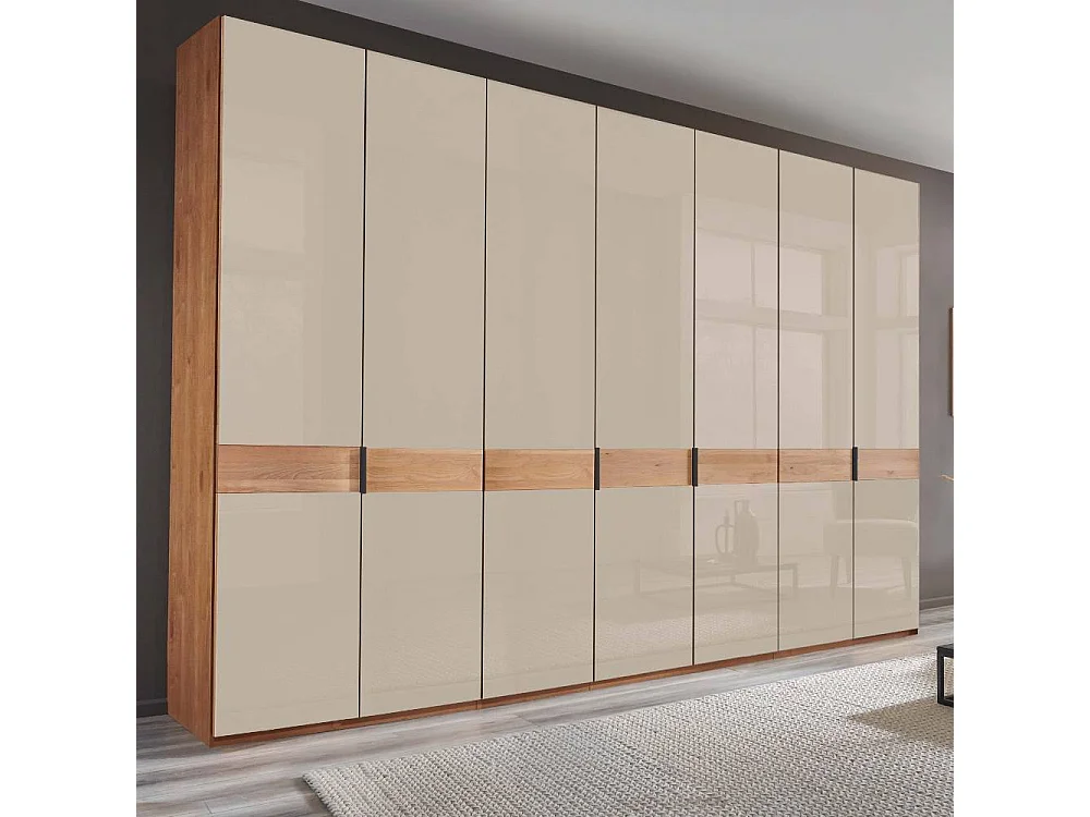 Drehtürenschrank Wäscheschrank in Erlefarben und Champagner