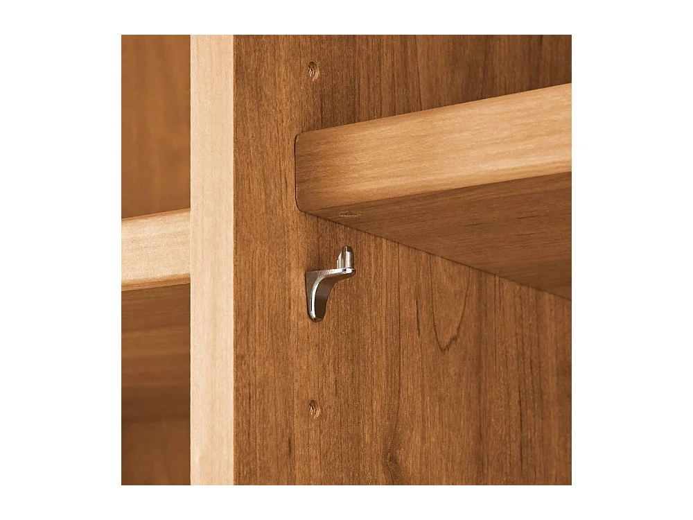 Schlafzimmerschrank Drehtürenkleiderschrank in Champagner & Erle mit Metallgriffen