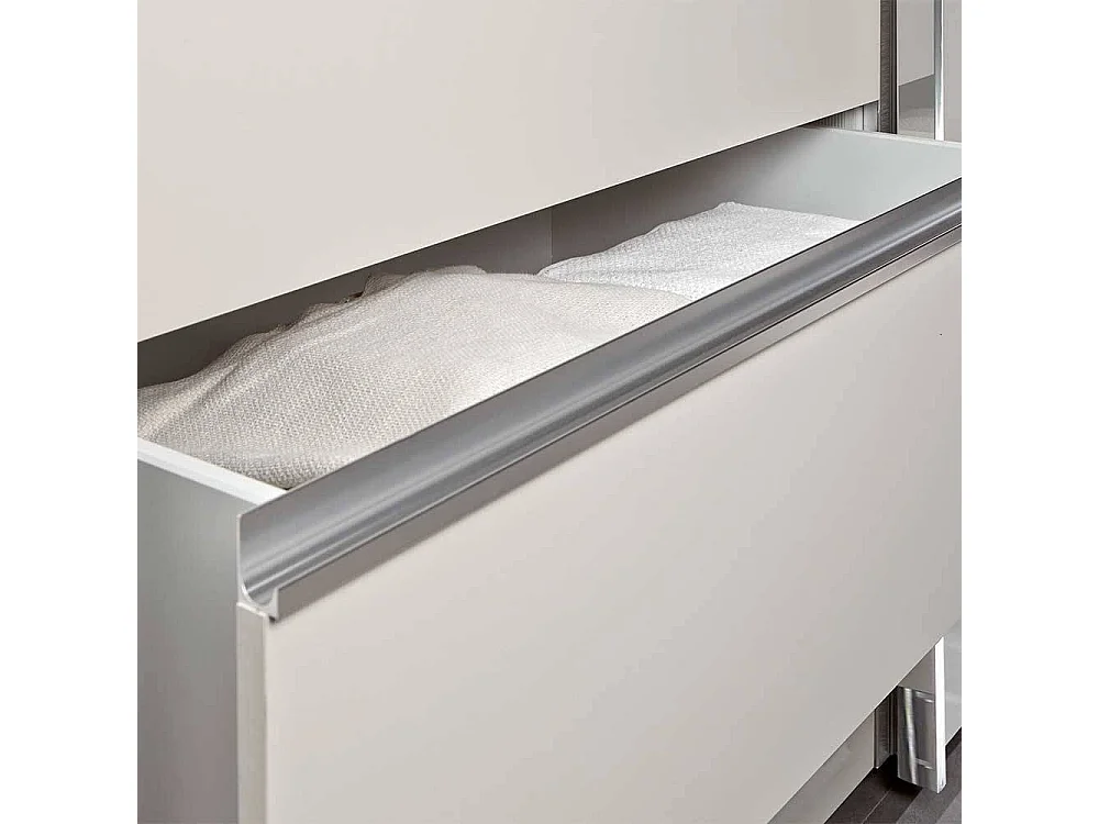 Kleiderschrank Champagnerfarben in modernem Design 250 cm breit