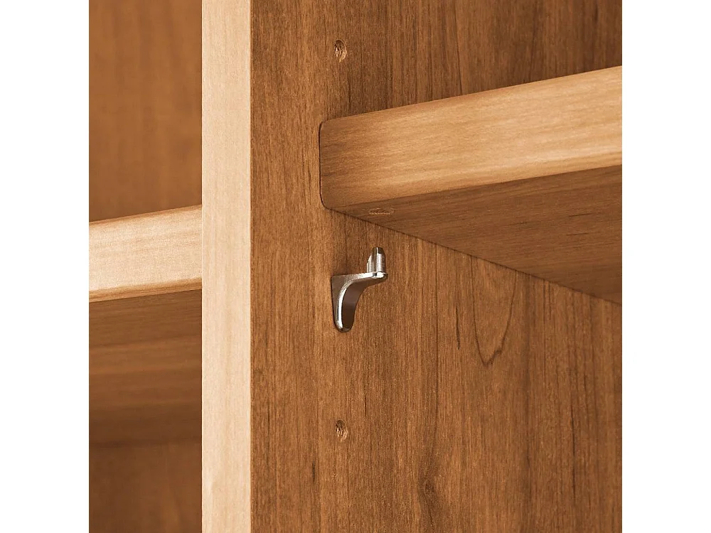 Kleiderschrank Schlafzimmerkleiderschrank 236 cm hoch mit acht Einlegeböden