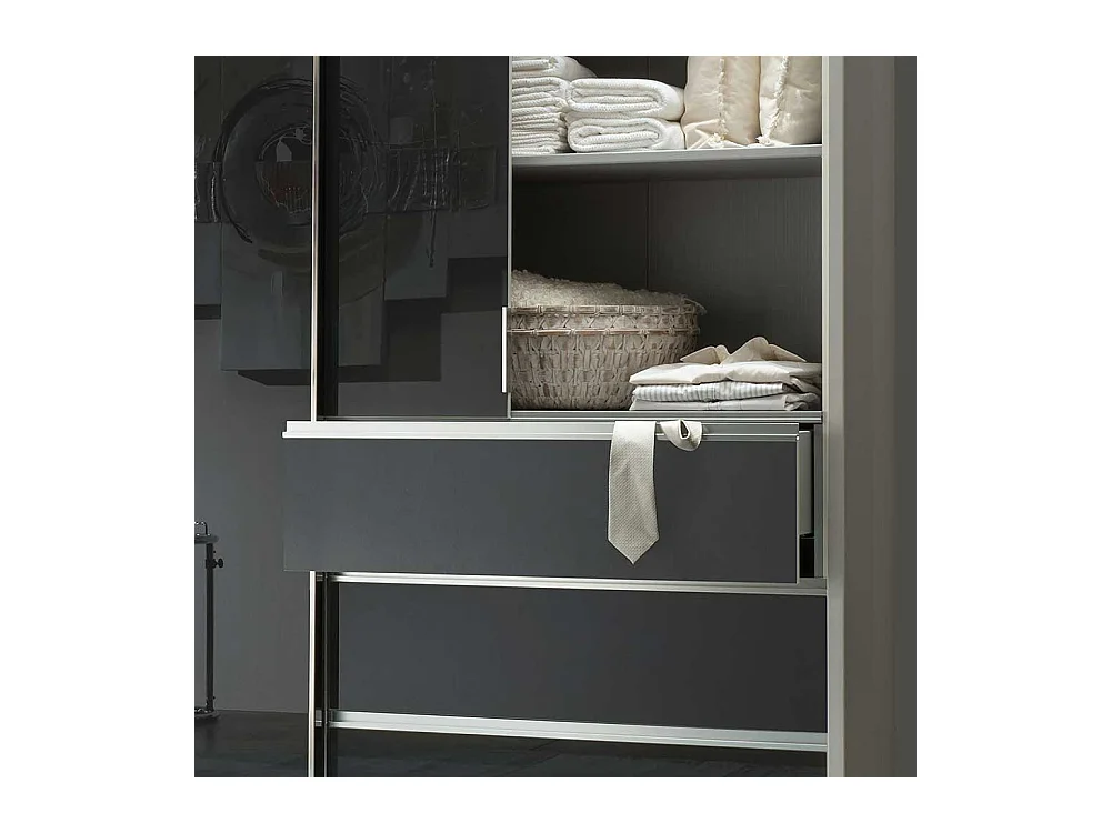Schiebetürenschrank in Anthrazit und Weiß Glas beschichtet