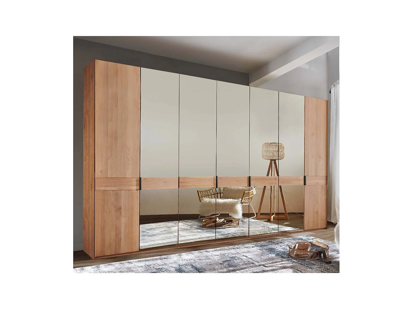 Drehtürschrank Schlafzimmerschrank in modernem Design und Erlefarben