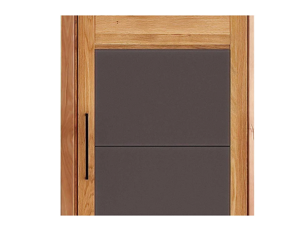 Drehtürschrank aus Wildeiche Massivholz modernem Design