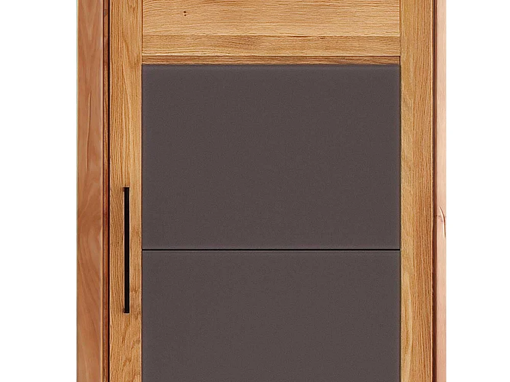 Drehtürschrank aus Wildeiche Massivholz modernem Design
