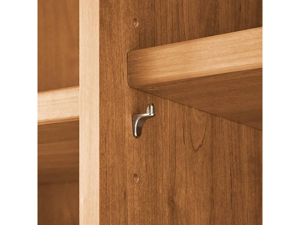 Holzschrank Drehtürenschrank mit Metallgriffen und Massivholz Türen