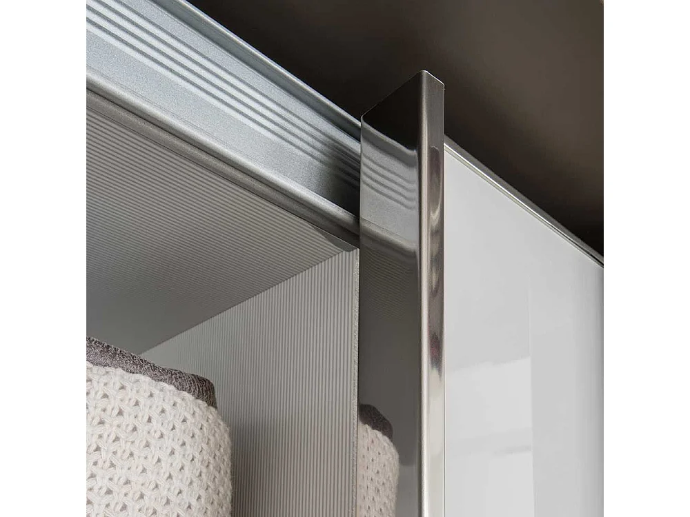 Schwebetüren Kleiderschrank in Weiß und Braun 4-türig