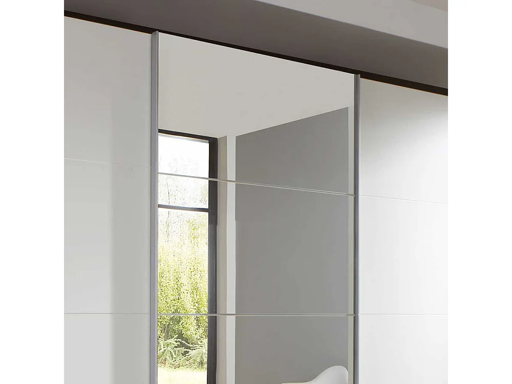 Schwebetürenschrank in Weiß mit Spiegeltür 270 cm breit