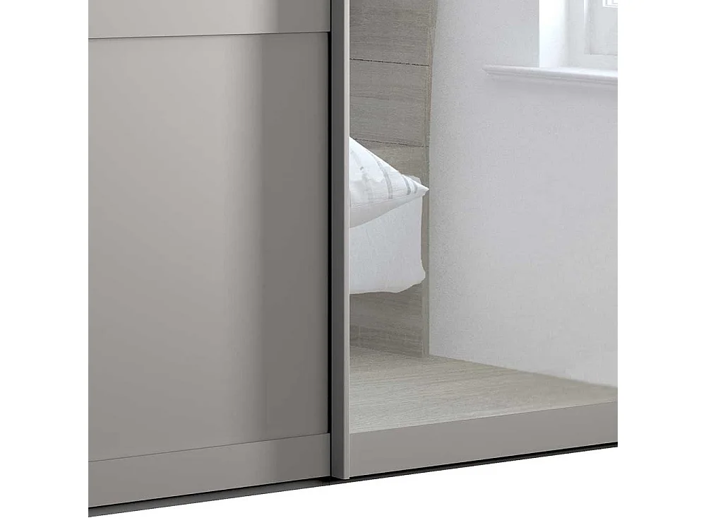 Schwebetürenschrank Spiegel rechts in Hellgrau modernen Landhausstil