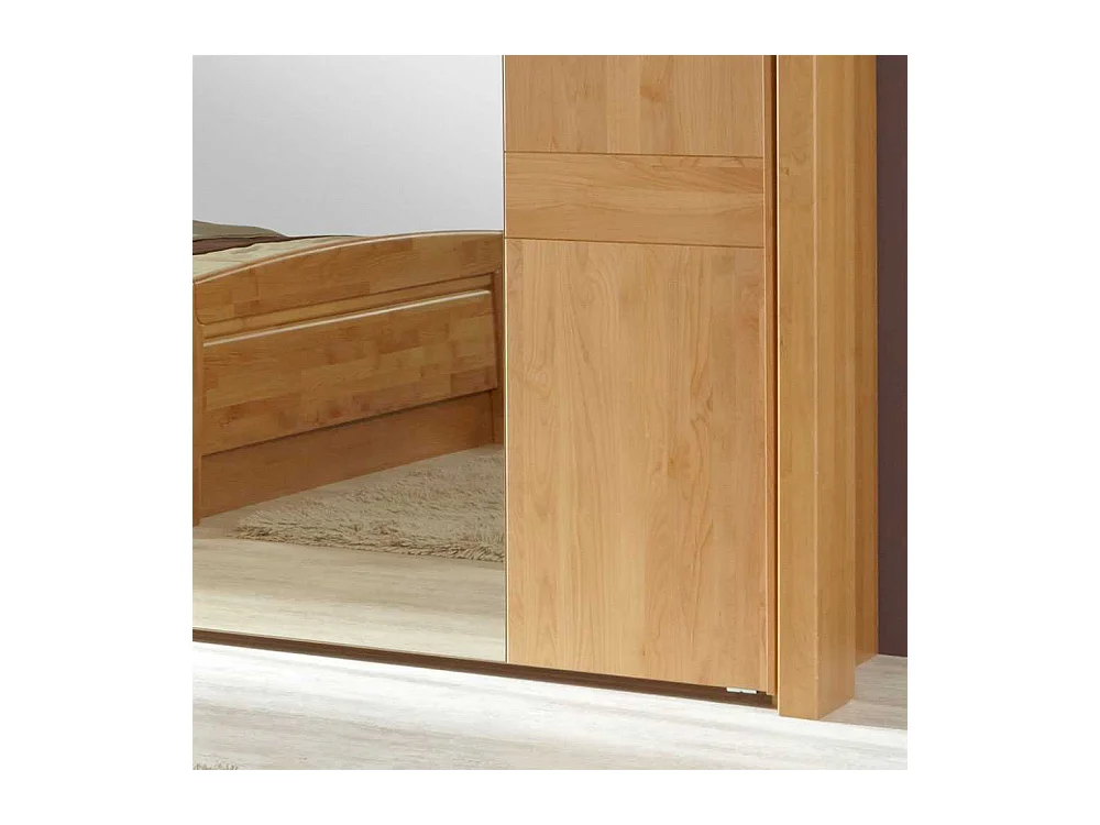 Schwebetürenschrank aus Erle Teilmassiv Beleuchtung