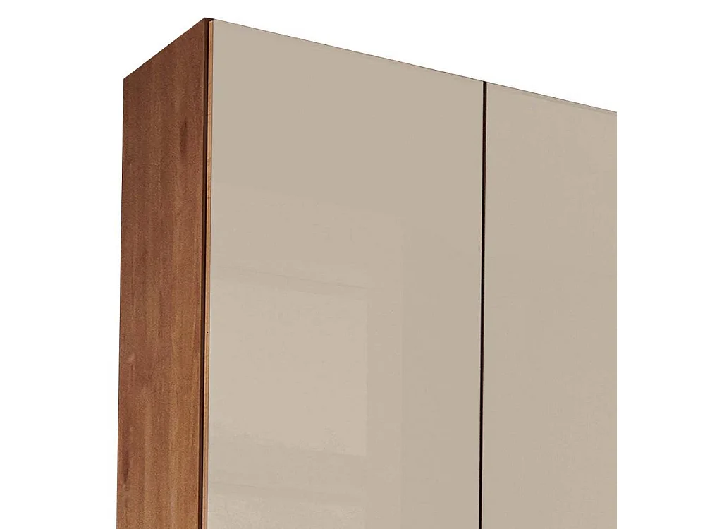 Schlafzimmerschrank Drehtürschrank in Champagner und Erlefarben