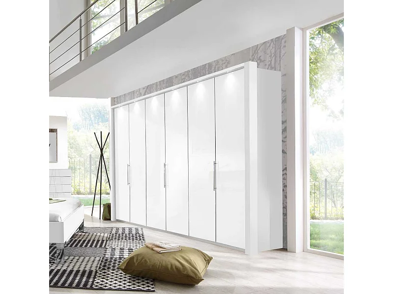 Falttüren Kleiderschrank in Weiß Glas beschichtet