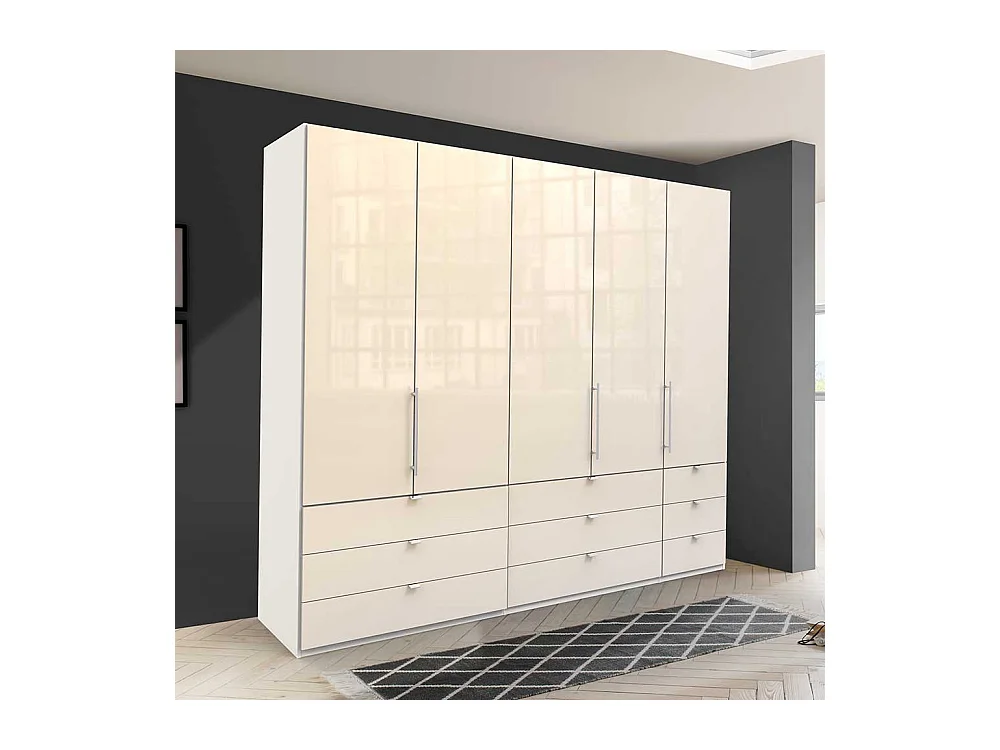 Breiter Kleiderschrank 3 türig Cremefarben