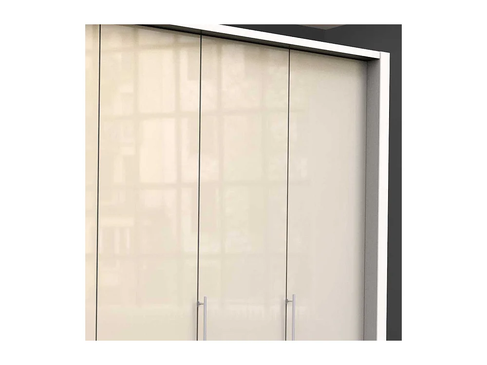 Breiter Kleiderschrank 3 türig Cremefarben