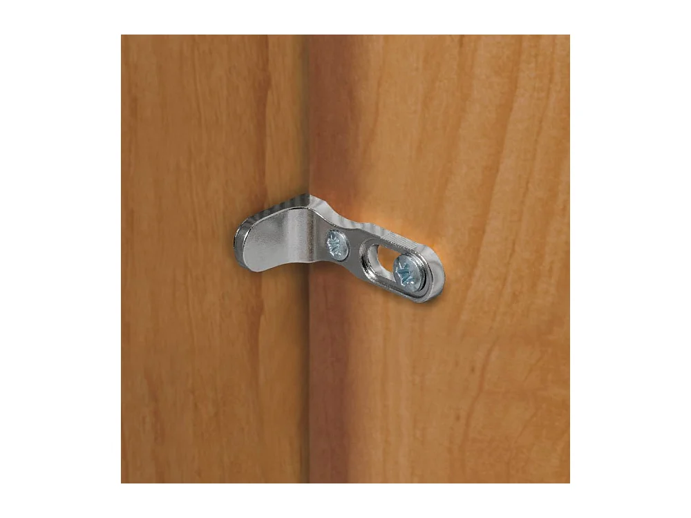 Spiegelschrank Schlafzimmerschrank in Erlefarben mit Metallgriffen