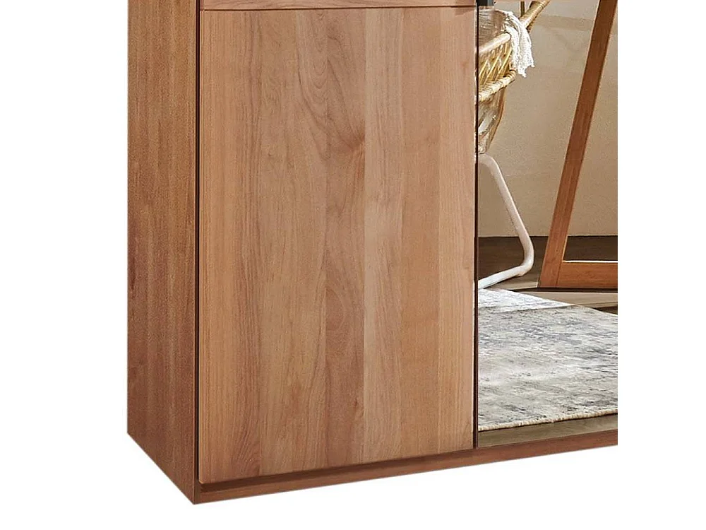 Spiegelschrank Schlafzimmerschrank in Erlefarben mit Metallgriffen