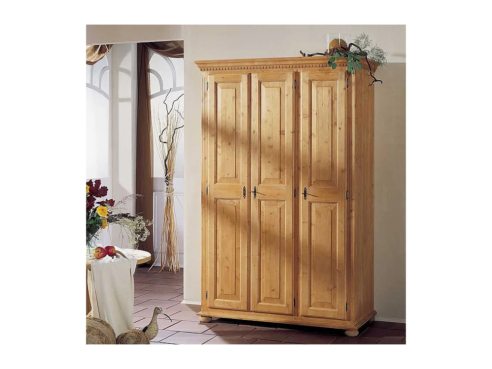Schlafzimmerschrank aus Fichte Massivholz abschlie�bar