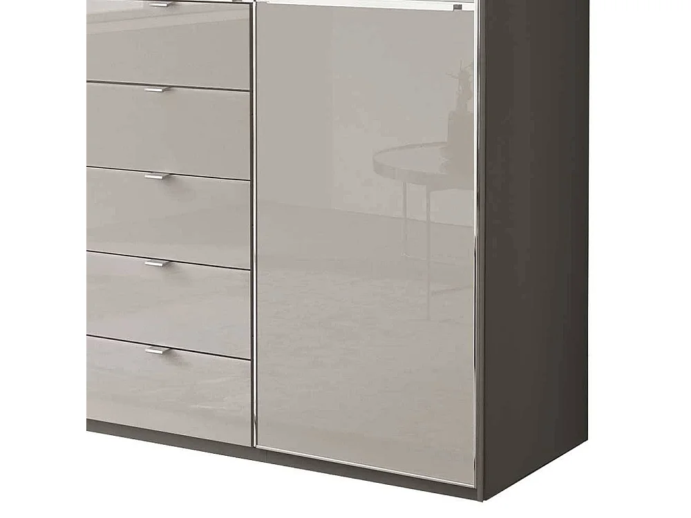 Moderner Schlafzimmerschrank Drehtürschrank mit Soft Close Made in Germany