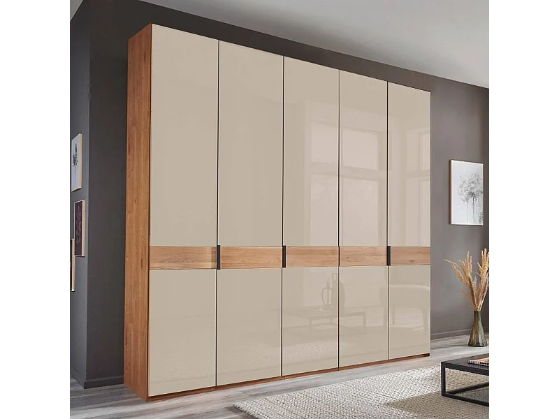 Schlafzimmerschrank Drehtürenschrank in Champagner und Erlefarben