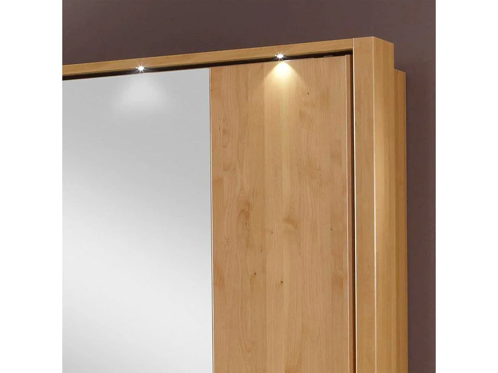 Schwebetürenschrank aus Erle Teilmassiv Beleuchtung