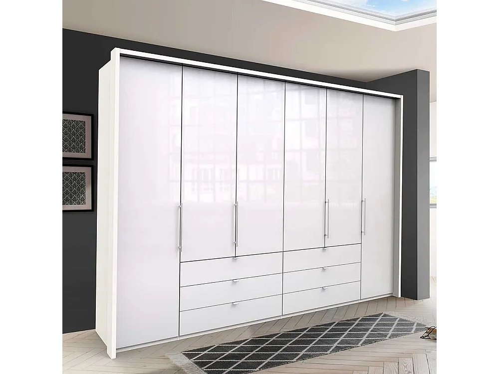 Großer Falttürenschrank in Weiß sechs Schubladen