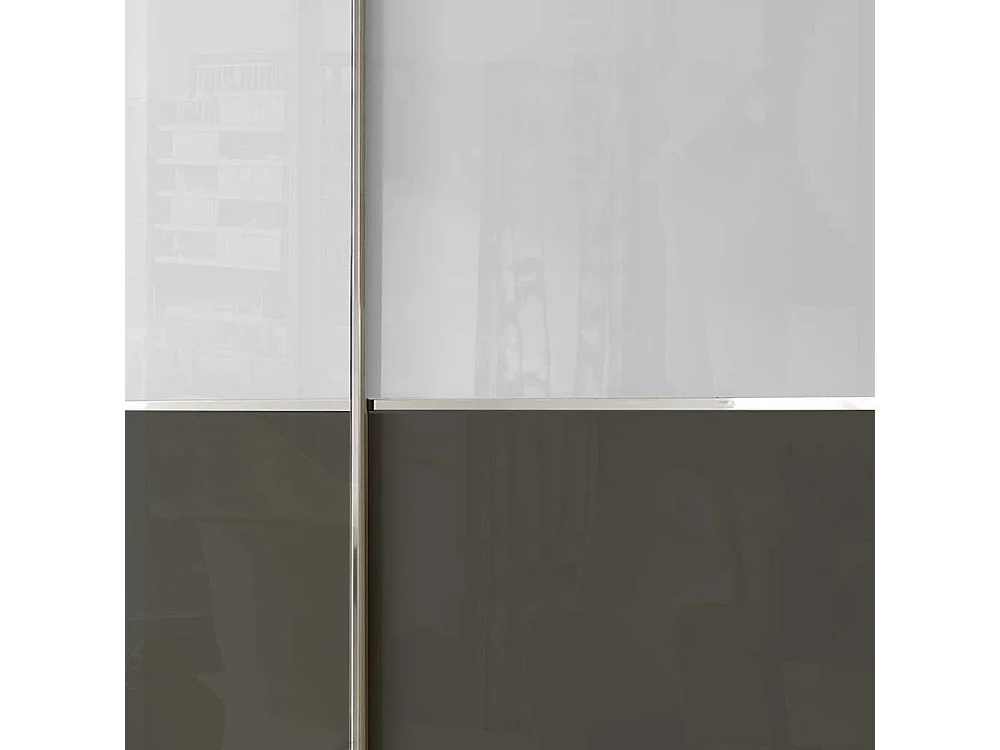 Schwebetürenkleiderschrank in Weiß und Braun 250 cm breit